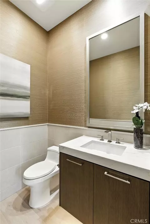 Bath - 441 Narcissus, Irvine, CA 92602 photo 3 of 9