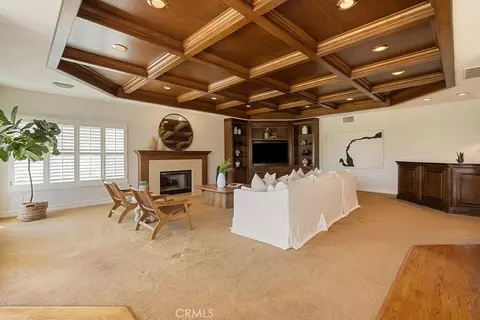 Living - 3802 E Rolling Green Ln, Orange, CA 92867 photo 5 of 7
