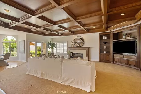 Living - 3802 E Rolling Green Ln, Orange, CA 92867 photo 4 of 7
