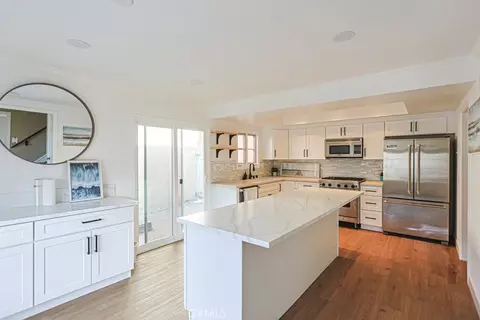 218 16th #A, Huntington Beach, CA 92648