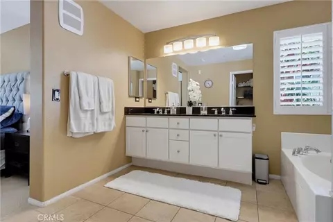 Bath - 17 Quartz Ln, Ladera Ranch, CA 92694 photo 3 of 5