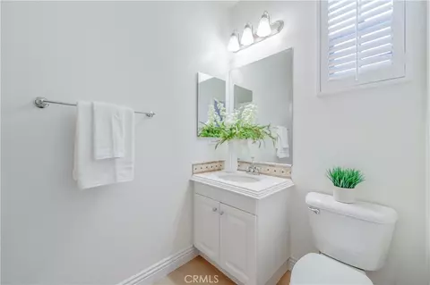 Bath - 83 Twin Gables, Irvine, CA 92620 photo 1 of 7