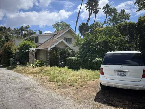 2284 Holly Dr, Los Angeles, CA 90068