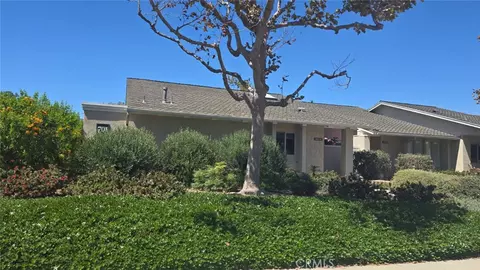 8565 Van Ness Cir #701A, Huntington Beach, CA 92646