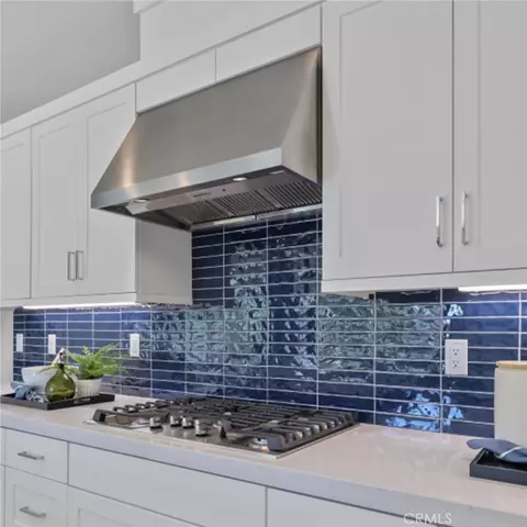 Kitchen - 645 Guy Turner Dr, Camarillo, CA 93010 photo 4 of 5