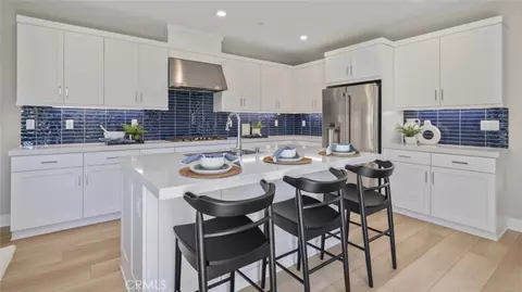 Kitchen - 645 Guy Turner Dr, Camarillo, CA 93010 photo 2 of 5