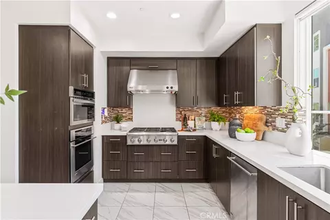Kitchen - 248 Rockefeller, Irvine, CA 92612 photo 2 of 3