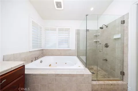 Bath - 6856 Padova Ct, Rancho Cucamonga, CA 91701 photo 3 of 4