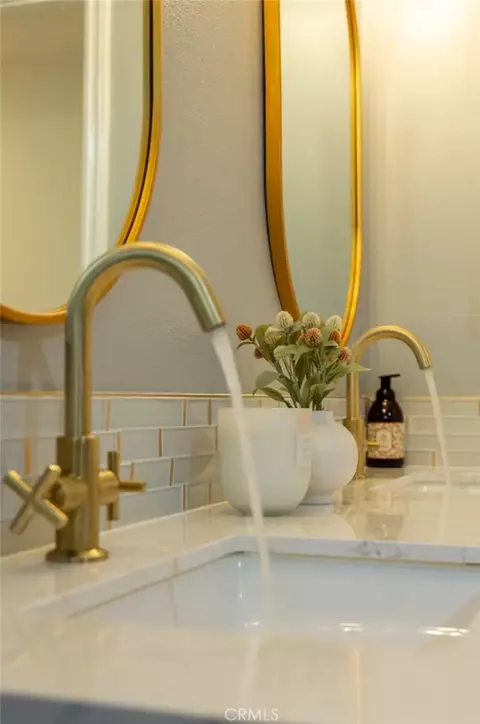 Bath - 213 Louise Dr, Placentia, CA 92870 photo 5 of 11