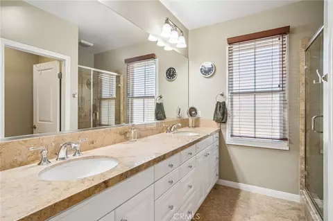 Bath - 54 Peony, Irvine, CA 92618 photo 2 of 3