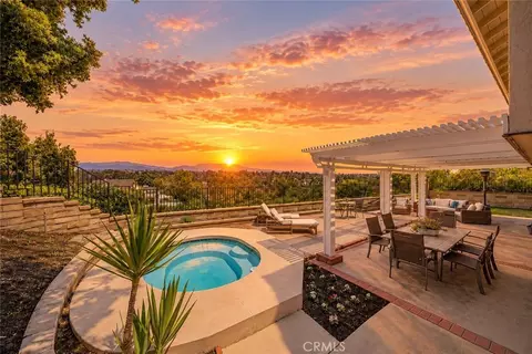 23472 Via Chiripa, Mission Viejo, CA 92691