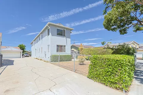 1139 E 67th St, Inglewood, CA 90302