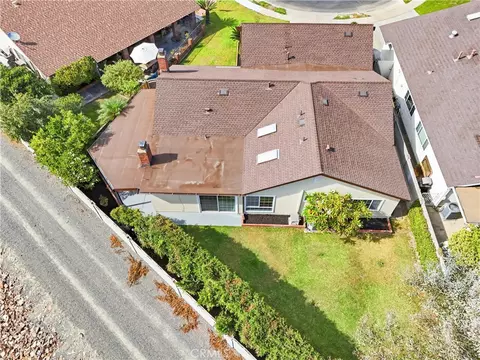 View/Area - 2142 Fallen Leaf, Tustin, CA 92780 photo 4 of 10