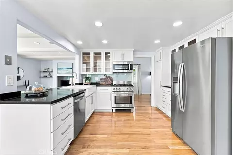 Kitchen - 2142 Fallen Leaf, Tustin, CA 92780 photo 6 of 7