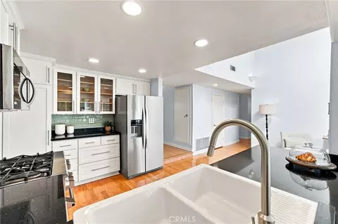 Kitchen - 2142 Fallen Leaf, Tustin, CA 92780 photo 4 of 7