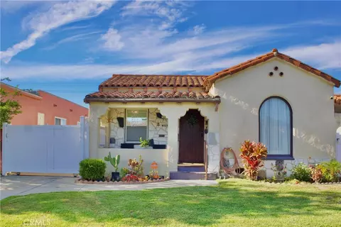 819 W 102nd St, Los Angeles, CA 90044