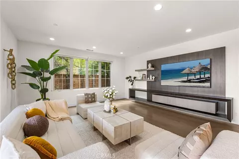 Living - 139 Sunset, Irvine, CA 92602 photo 2 of 4