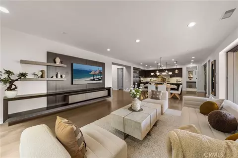 Living - 139 Sunset, Irvine, CA 92602 photo 4 of 4
