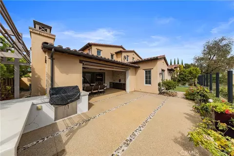 Exterior - 139 Sunset, Irvine, CA 92602 photo 5 of 8