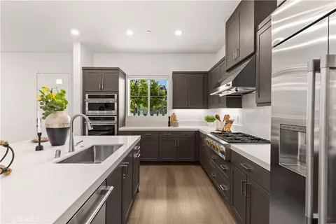 Kitchen - 372 Baluster, Irvine, CA 92618 photo 3 of 3