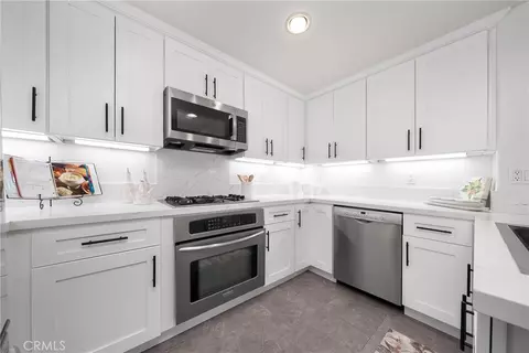 Kitchen - 191 Lockford, Irvine, CA 92602 photo 3 of 3