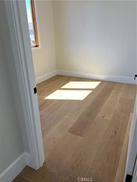 Bedroom - 20329 Stagg St, Winnetka, CA 91306 photo 6 of 8