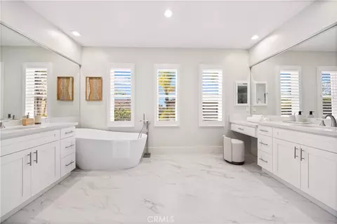 Bath - 5 Plumbago, Irvine, CA 92620 photo 4 of 5