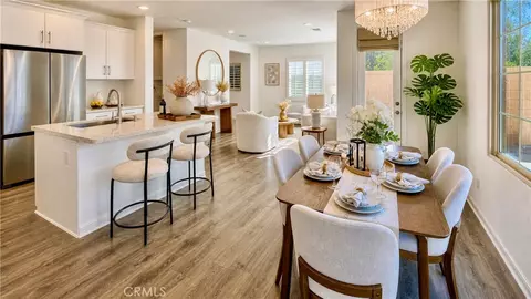Dining - 119 Excursion, Irvine, CA 92618 photo 2 of 4