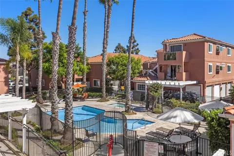409 Utica #D43, Huntington Beach, CA 92648