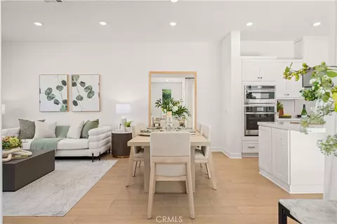 Dining - 126 Baluster, Irvine, CA 92618 photo 1 of 3