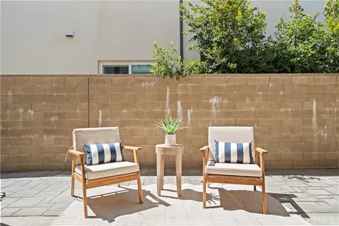 Exterior - 126 Baluster, Irvine, CA 92618 photo 7 of 11