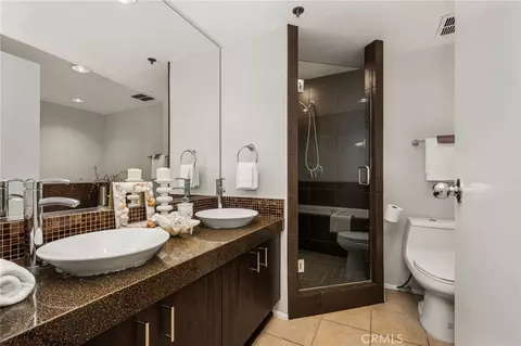 Bath - 525 E Seaside #403, Long Beach, CA 90802 photo 1 of 2