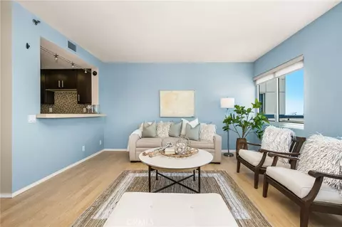 Living - 525 E Seaside #403, Long Beach, CA 90802 photo 4 of 6