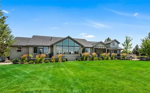 Exterior - 60870 Billadeau, Bend, OR 97702 photo 19 of 20