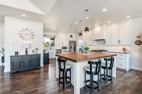 Kitchen - 60870 Billadeau, Bend, OR 97702 photo 6 of 7