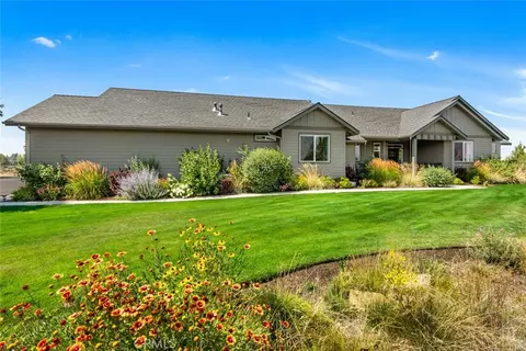 Exterior - 60870 Billadeau, Bend, OR 97702 photo 17 of 20