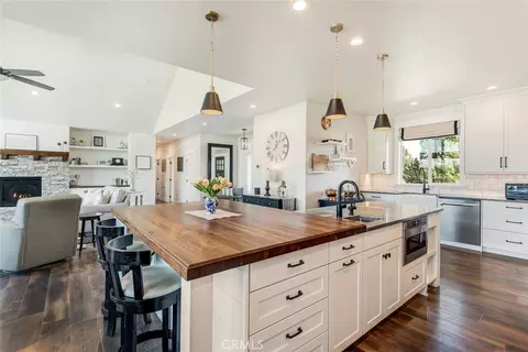 Kitchen - 60870 Billadeau, Bend, OR 97702 photo 1 of 7