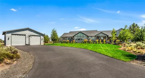 Exterior - 60870 Billadeau, Bend, OR 97702 photo 16 of 20
