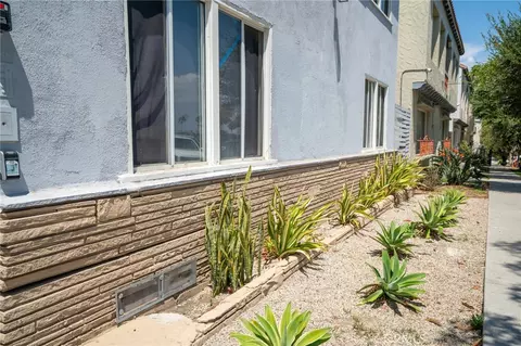 Exterior - 1425 Cedar Ave, Long Beach, CA 90813 photo 5 of 5