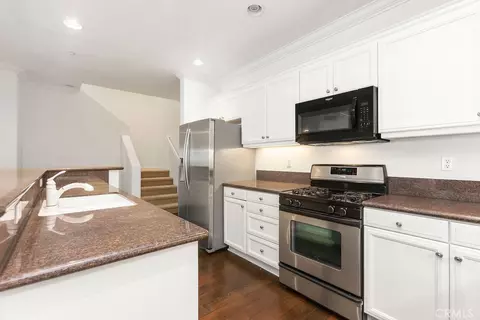 Kitchen - 402 Quail Rdg, Irvine, CA 92603 photo 1 of 1