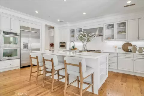 Kitchen - 50 Statuary, Irvine, CA 92620 photo 2 of 5