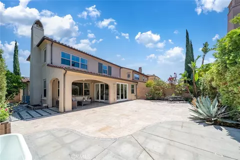 Exterior - 50 Statuary, Irvine, CA 92620 photo 2 of 11
