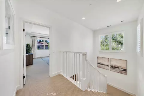 Entry Way - 50 Statuary, Irvine, CA 92620 photo 2 of 4