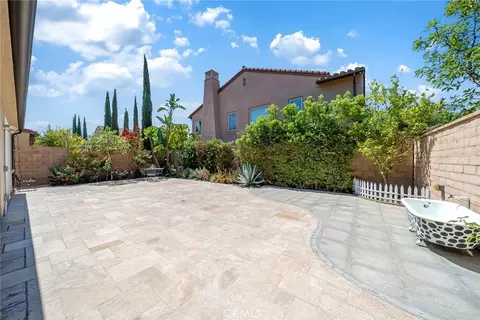 Exterior - 50 Statuary, Irvine, CA 92620 photo 7 of 11