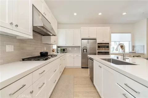 Kitchen - 273 Lynx, Irvine, CA 92618 photo 2 of 2