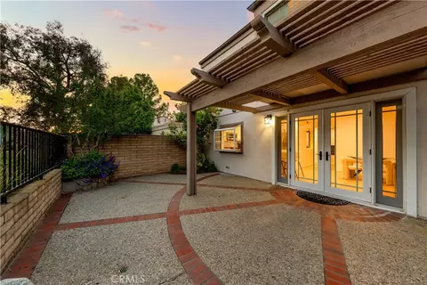 Exterior - 54 Willow Tree, Irvine, CA 92612 photo 6 of 9