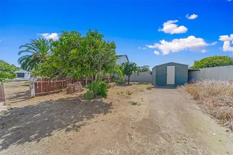 Exterior - 1330 Bush St, Oceanside, CA 92058 photo 8 of 11