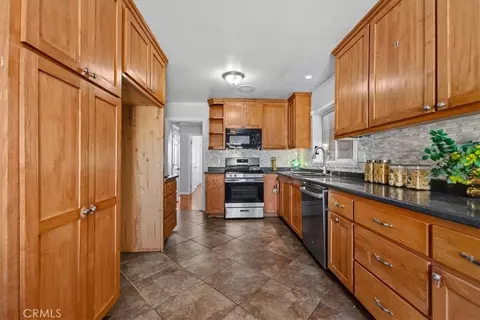 Kitchen - 1330 Bush St, Oceanside, CA 92058 photo 1 of 6