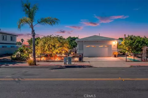 Exterior - 1330 Bush St, Oceanside, CA 92058 photo 1 of 11