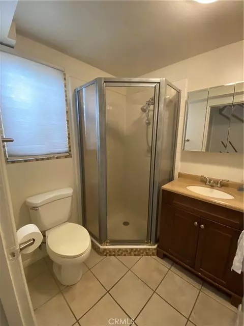 Bath - 2525 N Bourbon St #C3, Orange, CA 92865 photo 2 of 6